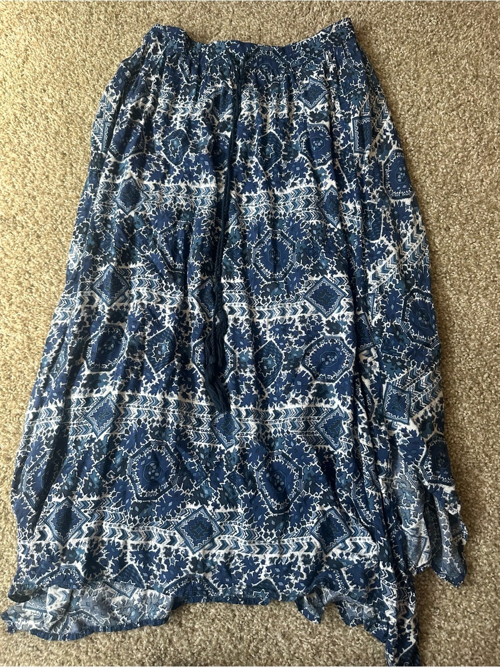 Hollister Navy & White Printed asymmetrical Midi Skirt boho style - Picture 2 of 3